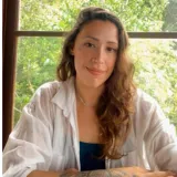 Lais - Profe de yoga - Canasvieiras