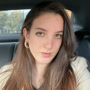 Carla - Profe de lengua castellana y literatura - Ripollet