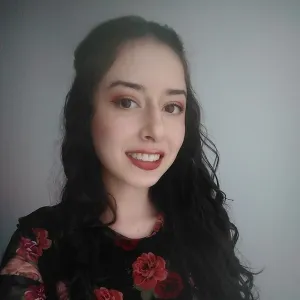 Sara - profesor de arquitectura - Medellín