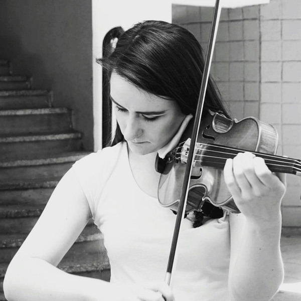 Fun Violin Classes in Malmö! Learn to play Violin with a professional violinist