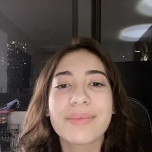 Leila - Prof de physique - Paris