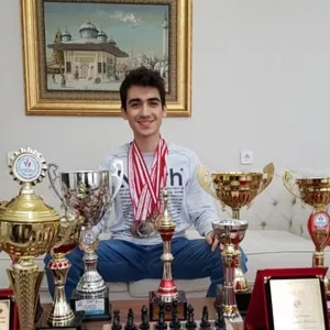 Fahri - Satranç öğretmeni - 