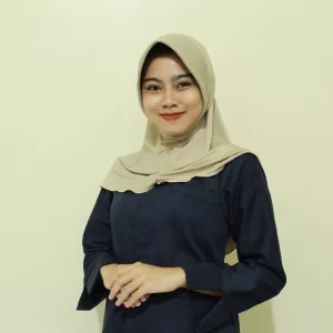 Putri Puji - Guru mengaji - Malang