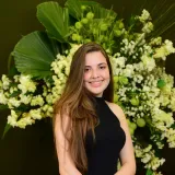 Thais - Professor de biologia - 