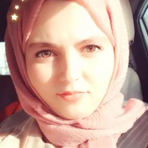 Rachda - Prof de maths - Persan