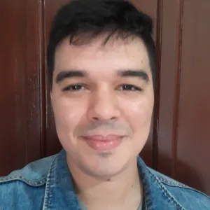 Valdez - Professor de redação - Maracanaú