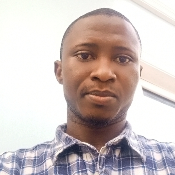 Engineering student offering maths, Chemistry and physics lessons in Lagos Concert pianist with 15 years of experience gives piano lessons at home in lagos.