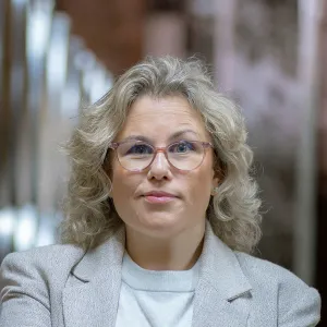 Lucy - Prof d'anglais - Saint-Fort-sur-le-Né