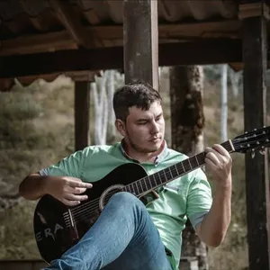 Franz - Profe de guitarra - Boceguillas
