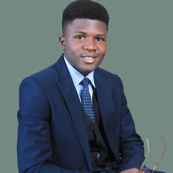 Mechanical Engineering student offering simplified maths and physics lessons in Lagos and Ogun State