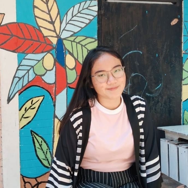 Halo! Saya Lydia Mahasiswa Berpengalaman 1 Tahun Dalam Mengajari Anak Dan Menyukai Dunia Seni Membuka Fun Private Class Menggambar Bagi Anak-Anak Di Jakarta