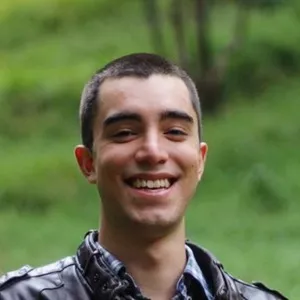 Oscar - Profesor de biología - CDMX