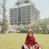 Naqiyya - Guru ekonomi - Kecamatan Pesanggrahan
