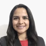 Betsy - Profesor de contabilidad - Monterrey