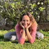 Lara - Prof de yoga - Aubagne