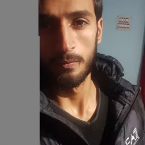 Yasir Yousuf - Physics tutor - 