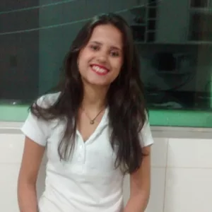 Vanessa - Professor de História (Ensino Superior) - Tirol
