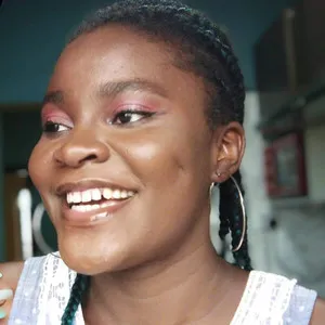 Zara - Make-up tutor - Ovwian