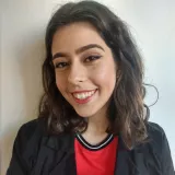 Larissa - Professor de física - Caxias do Sul (Rio Grande do Sul)