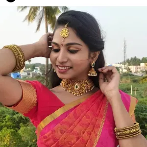 Sandhiya - Make-up tutor - Tiruchirappalli