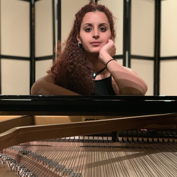 Evelina Argyrou , experienced piano teacher (Pianoles), currently studying at HKU Utrecht’s Conservatorium.