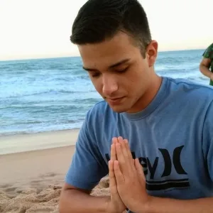 Lucas - Prof de yoga - Parque Aeroporto