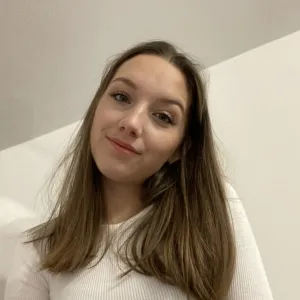 Lucy - Prof de physique - chimie - Braine-le-Comte