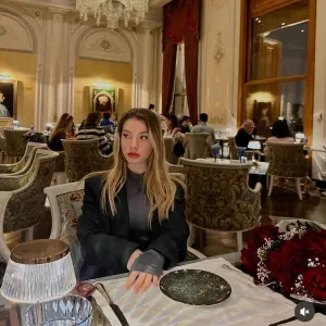 Aleyna - Almanca öğretmeni - 