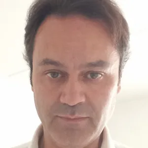 Avni - Prof de français - Montereau-Fault-Yonne