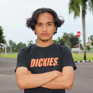 Ibnu - Guru grammar bahasa inggris - Kecamatan Kayu Agung