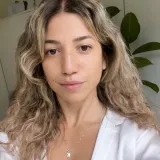Kenza - Prof de Biologie - Marseille