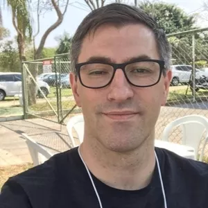 Daniel - Professor de Linguagens de Programação - 