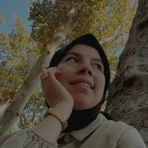Büşra - Türkçe öğretmeni - 