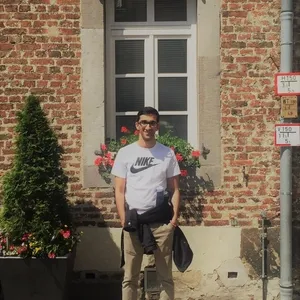 Milad - Lehrkraft für Englisch - Düsseldorf