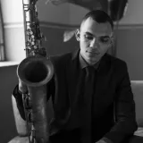 Lucas - Professor de Saxofone - Jardim Maria Helena