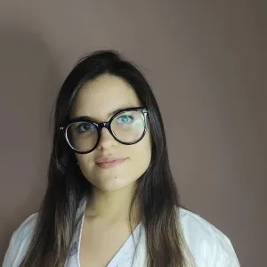 Yasmin - Profesor de biología celular - EUD