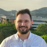 Lucas - Professor de inglês - Trindade