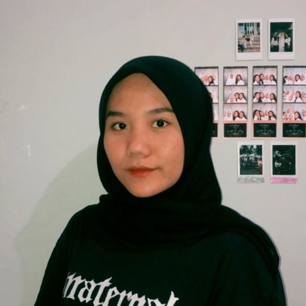 Mahasiswi aktif yang bisa membantu Kamu untuk menyelesaikan Pekerjaan Rumah di sekitar Jakarta Selatan