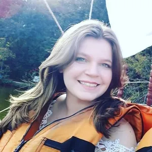 Carolina - Prof de matemática - Maringá