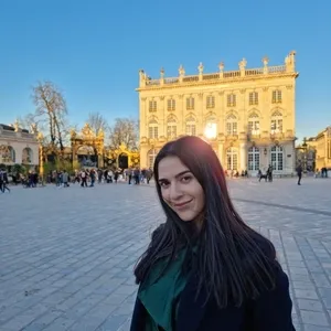 Yasmina - Prof d'anglais - Nancy