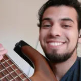 Luciano Benjamín - Profe de bajo - La Florida