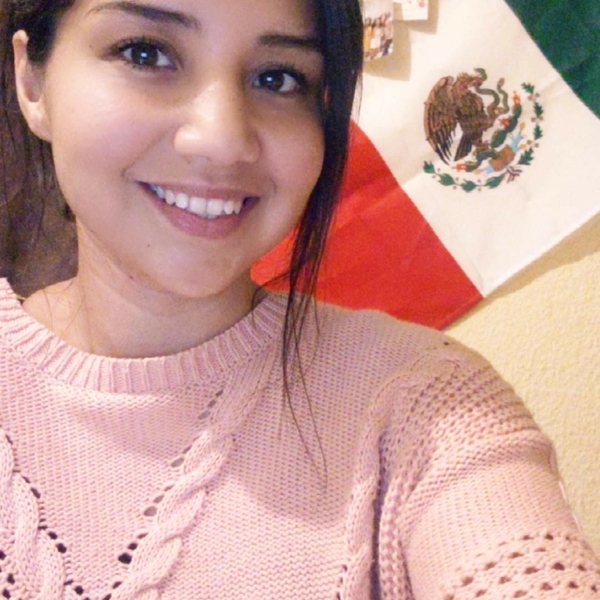 Hi! How are you? :) My name is Mariana, I love languages ​​and even more, I love teaching languages. For me it is a pleasure to be able to teach in a fun way and above all I want that my students: I w