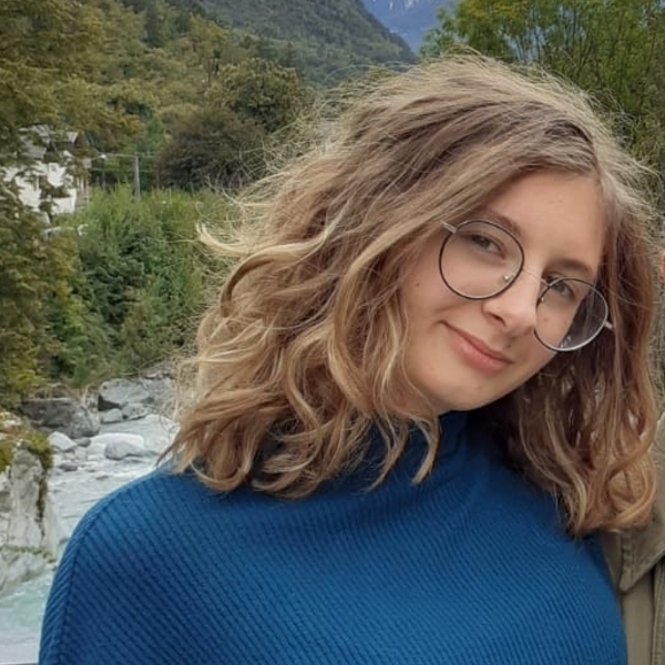 Studentessa di biotecnologie offre ripetizioni di matematica a Rozzano e comuni limitrofi e a Milano, disponibili anche ripetizioni online