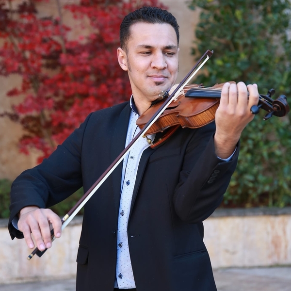 Award Winning Professional Violinist and Violin Teacher. I can teach you Classical, Folk, World Music and Balkan Folk Music Online