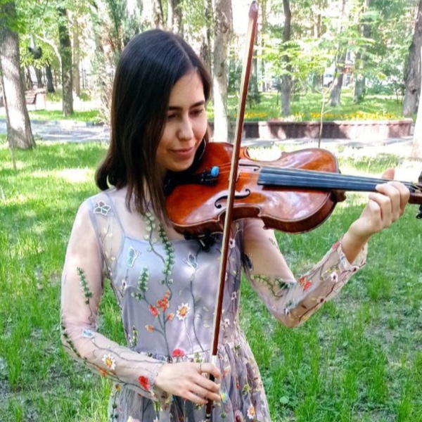 Уроки игры на скрипке онлайн для всех возрастов, с большим опытом работы за границей.