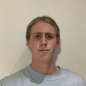 Harry - Biology tutor - Middle Park