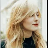 Julia - Professor de francês - Sumaré
