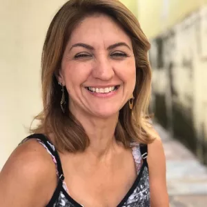 Elisiane de Paula - Professor de auxílio nas lições de casa - São João da Boa Vista (São Paulo)