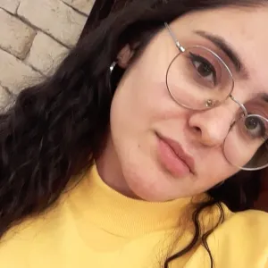 Hatice - Türkçe öğretmeni - 