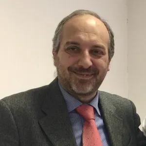 Alessandro - Insegnante di storia - Roma